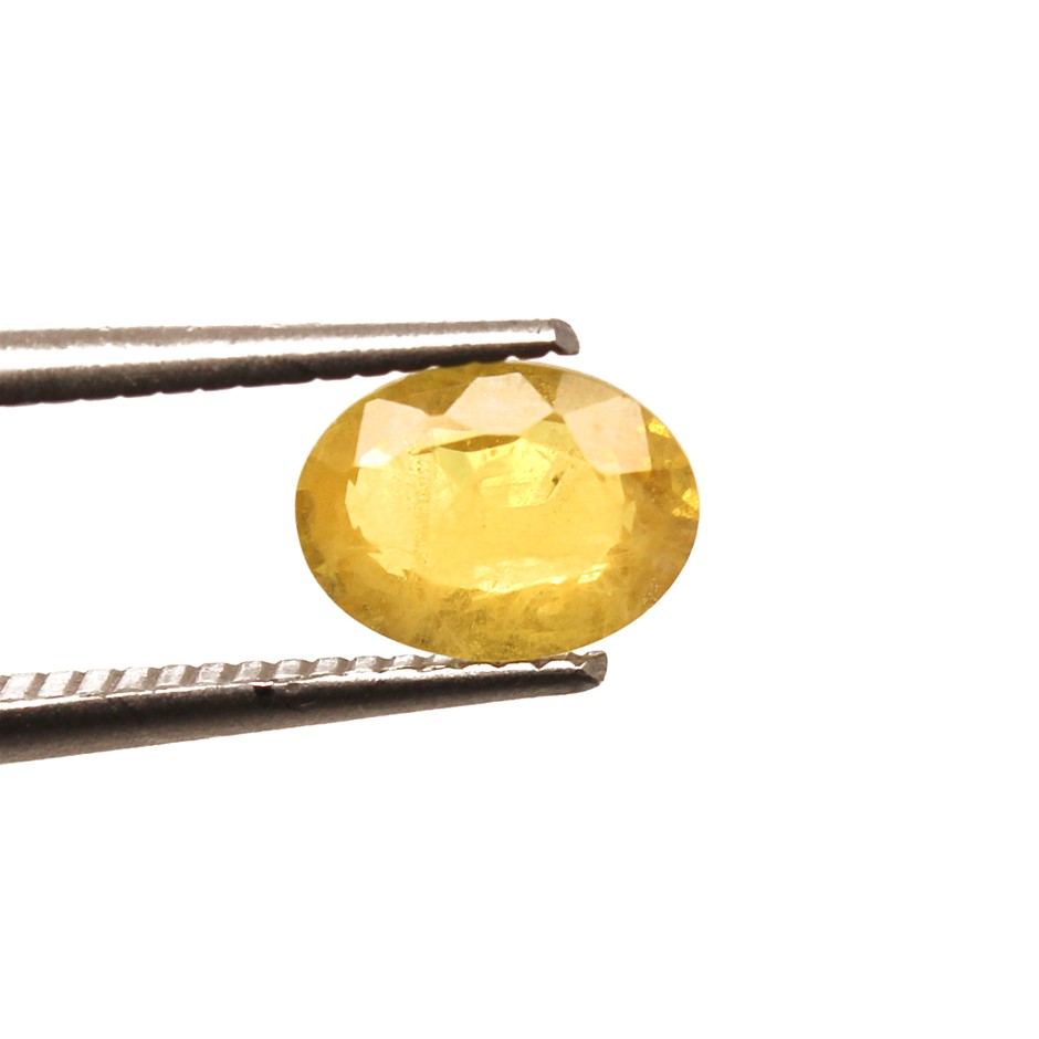 One 1.61 Ct Oval Yellow Sapphire Gemstone