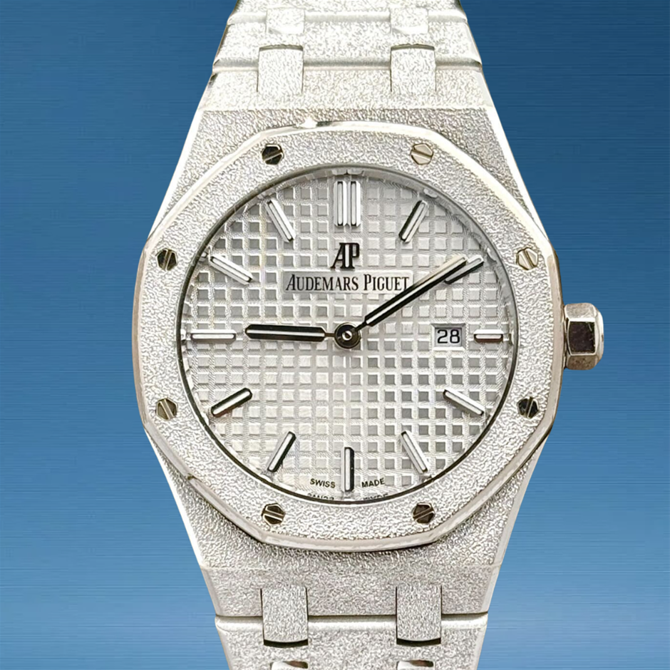 Audemars Piguet Royal Oak 18K White Gold Frosted 67653BC 2020 33mm BxP COA