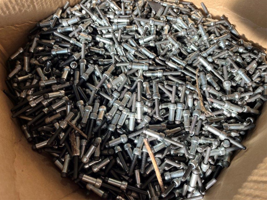 Large Quantity of Avdel Avbolts