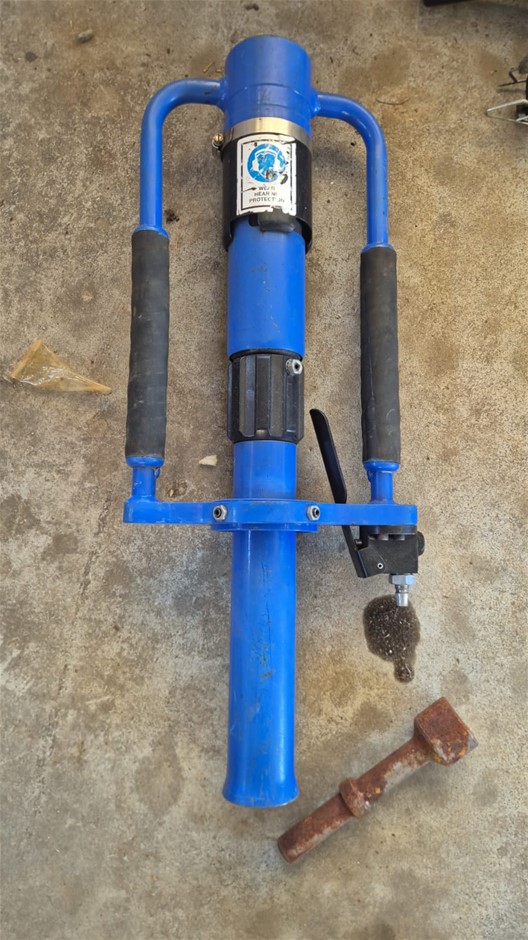 Marchant Engineering Air Steel Post Driver Auction (0120-3036476 ...