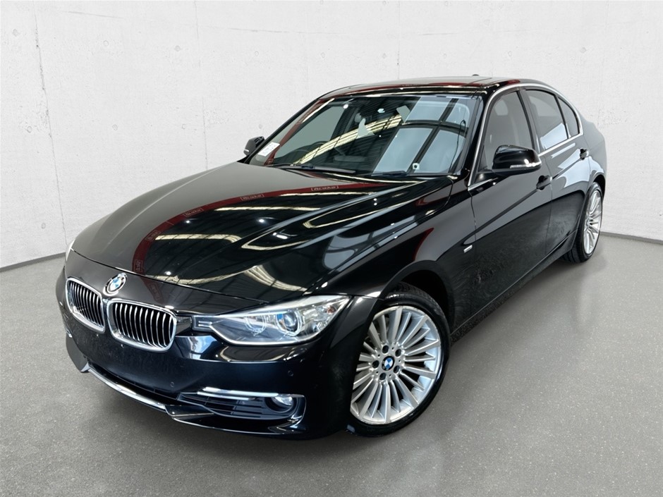 2012 BMW 3 Series 328i F30 Automatic - 8 Speed Sedan