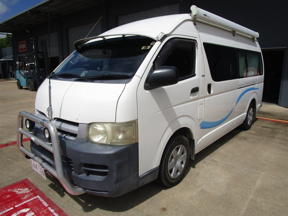 2007 Toyota Hiace Commuter Rwd Manual - 5 Speed Van