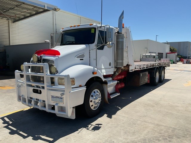 2008 Kenworth T358 6 x 4 Tilt Tray Truck