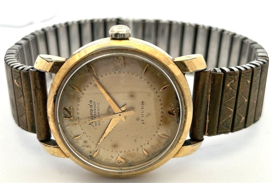 NIVADA Waterproof Automatic 17 Jewels Vintage Watch