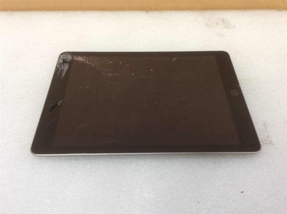 APPLE iPad 6(A1893) 128GB Tablet