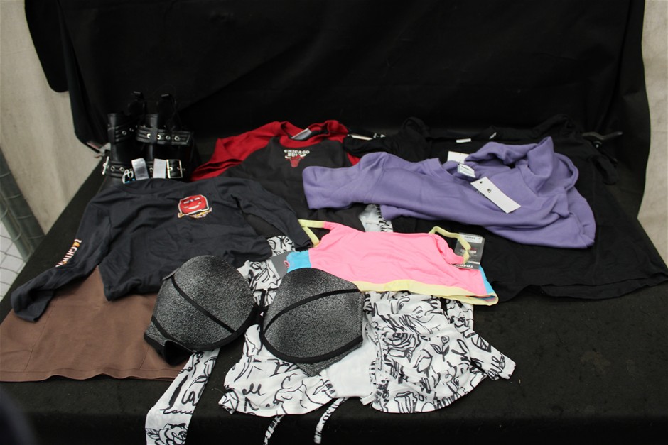 Quantity of Assorted Clothing