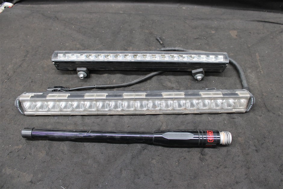 GME Antenna and 2 x Light Bars