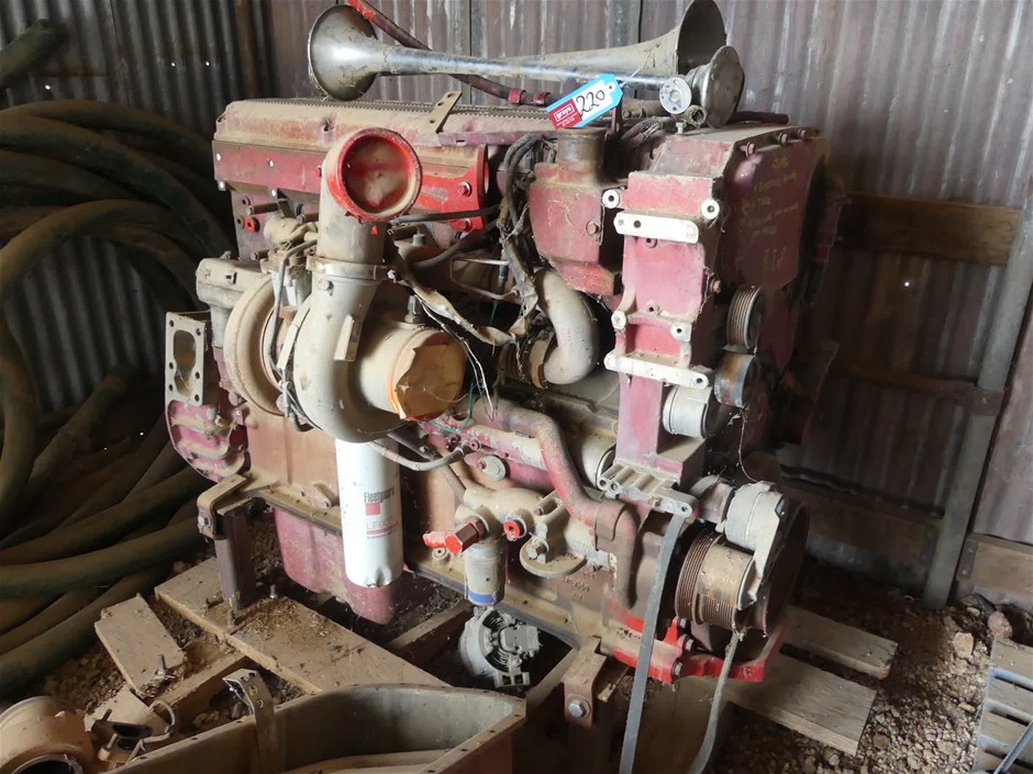 <B>2010 <li>Cummins Truck Engine</B>