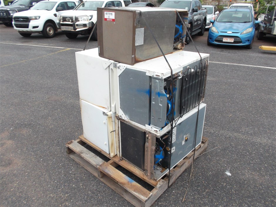 <p>Ex Mine Site salvage fridges x 5</p>