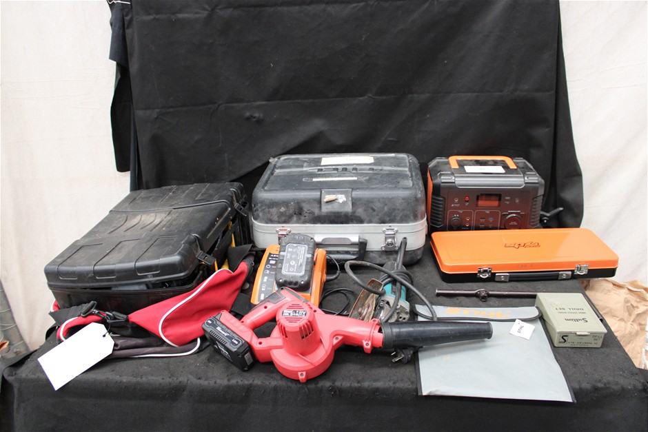 Quantity of Assorted Tools