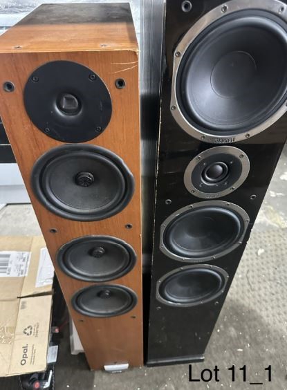 Projector w/ 144cm Screen x4, Jamo Speaker, Magnat Speaker (retail return)