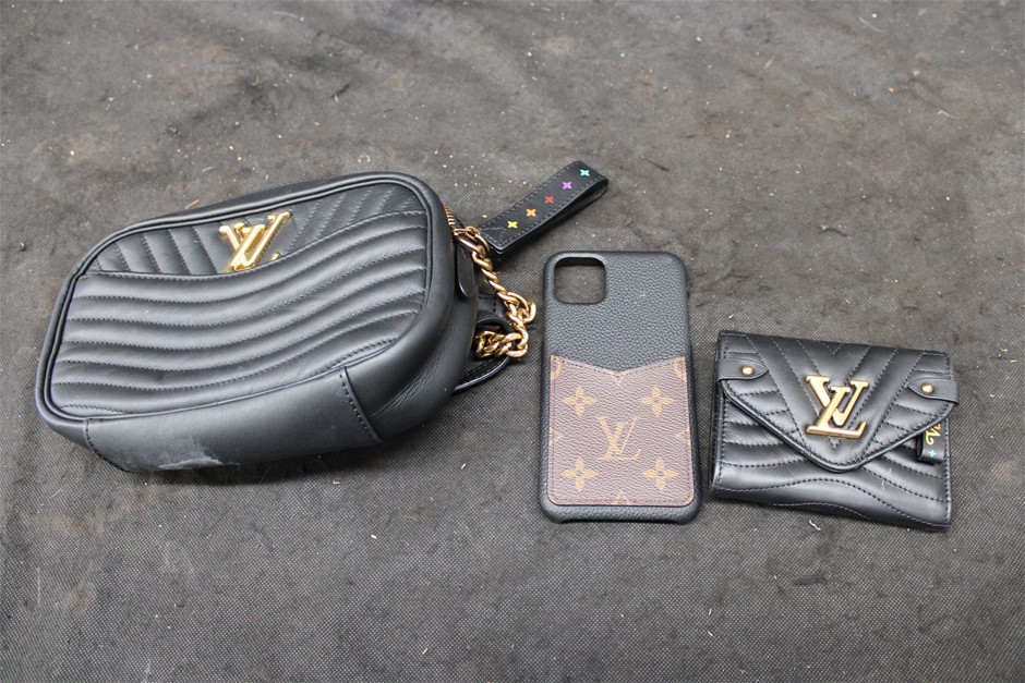 Luis Vuitton Bag, Purse and Phone Cover (11 Pro Max)
