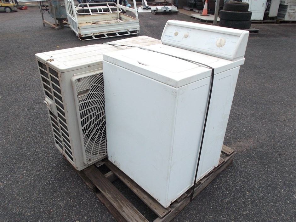 <p>Ex Mine Site salvage outdoor air conditioning unit & washing machine</p>