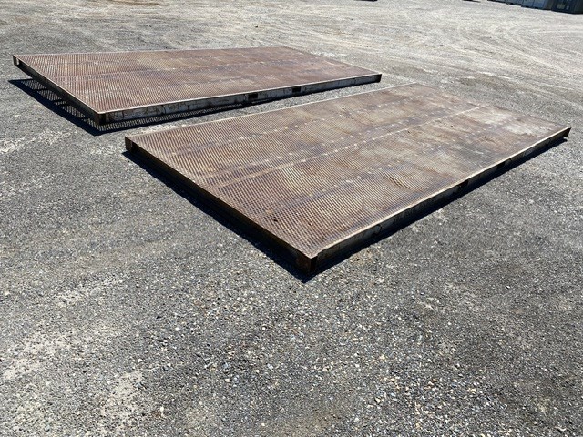 <p>Trailer Mezzanine Floors x 2</p>