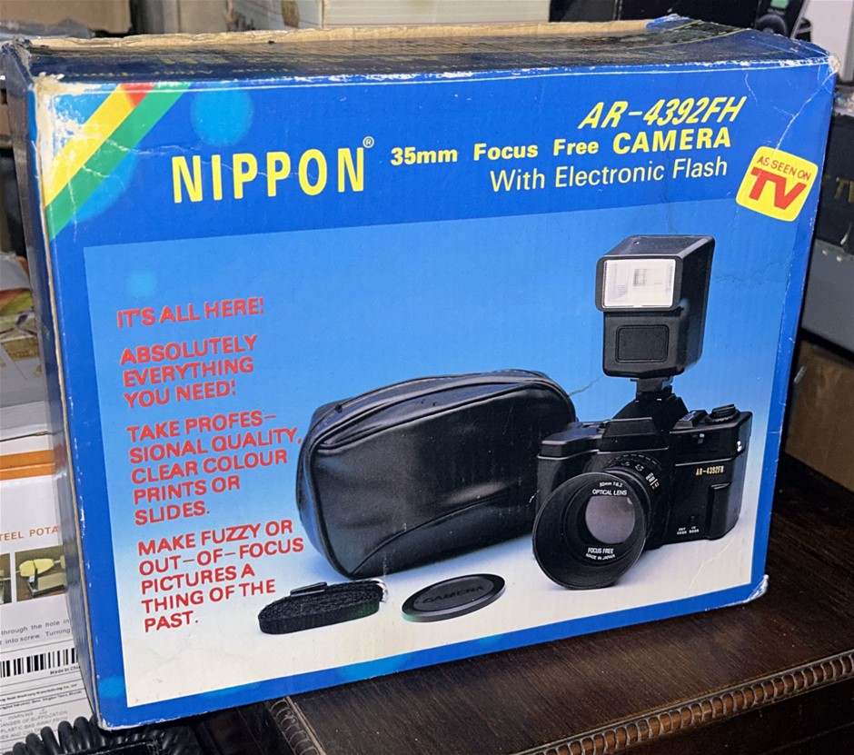 Vintage NIPPON Focus Free Camera