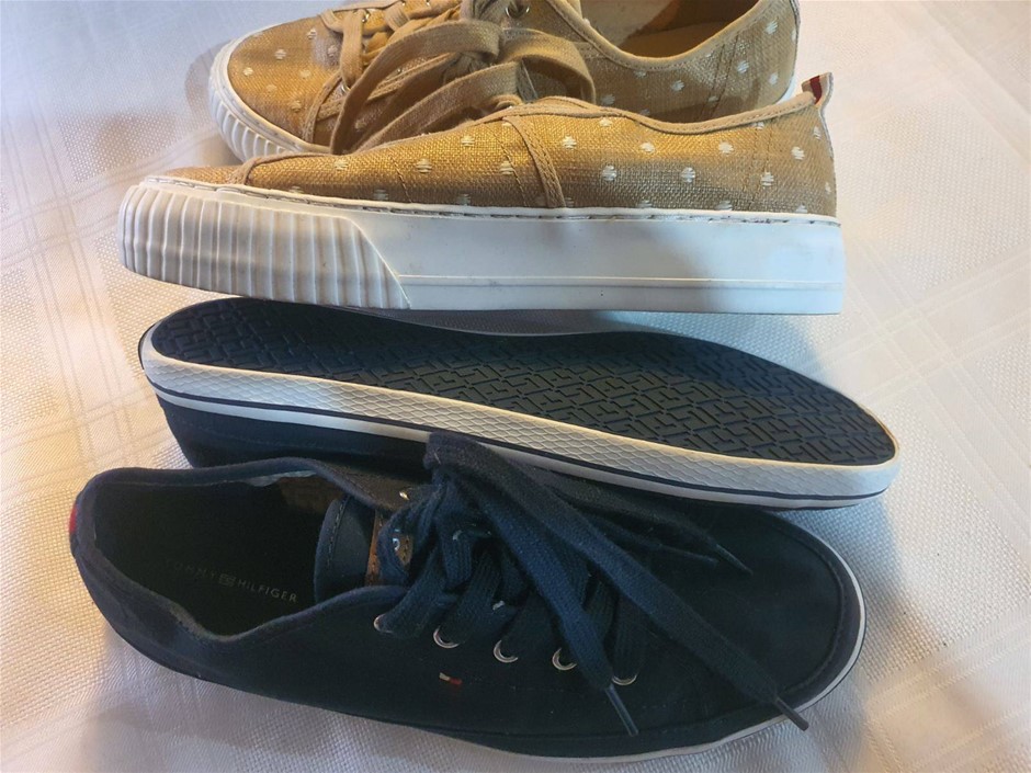 Ex Display ladies Shoes Tommy Hilfiger and Stradivarious 9 and 38