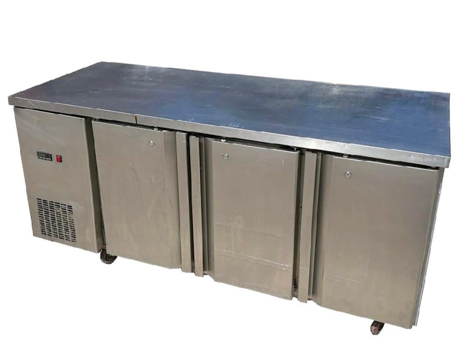 3 door underbar fridge