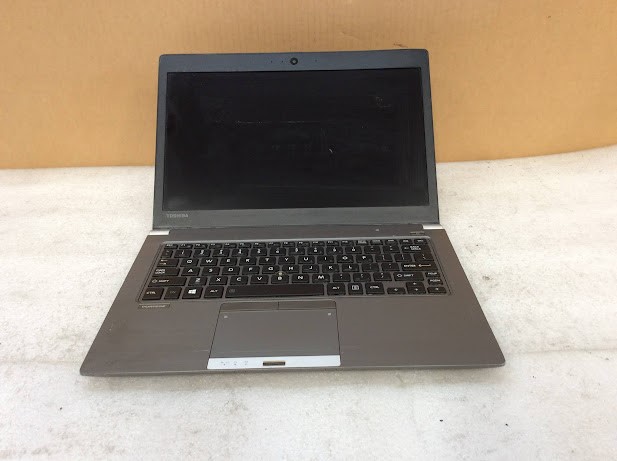 TOSHIBA PORTEGE Z30-C Laptop i7-6600U 8GBRAM/256GB