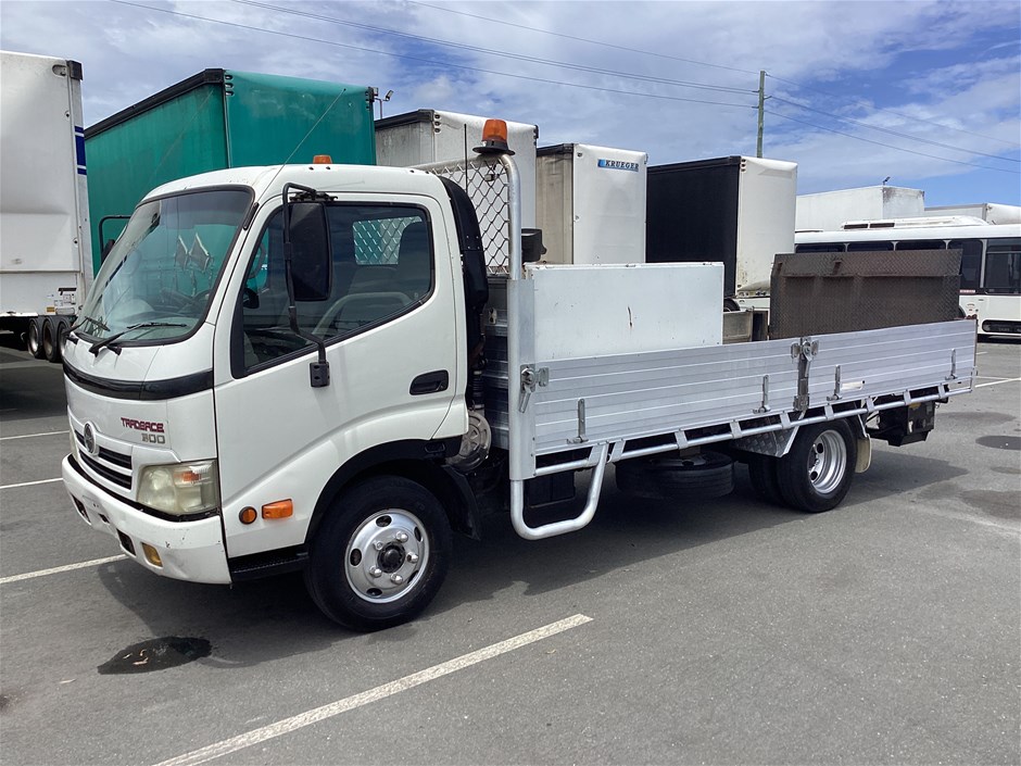 2007 Hino 300 TRADEACE 4 x 2 Tray Body Truck (Tailgate Loader)