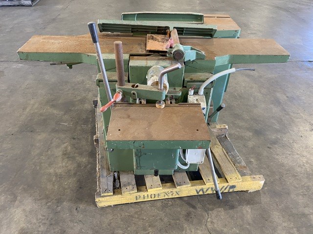 <p>Casadei Wood Planner Machine</p>