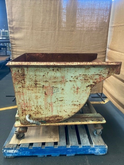 Tipping Bin on Castors