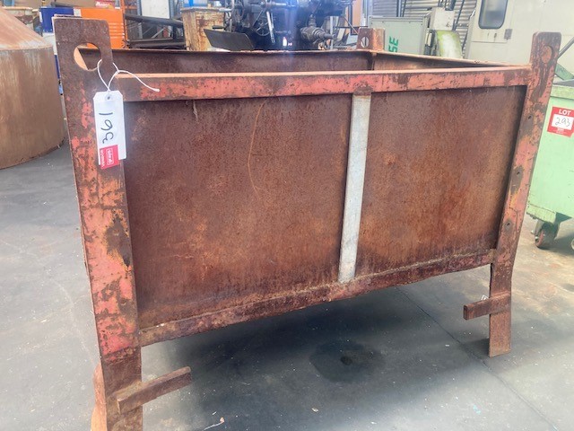 Large Metal Stillage