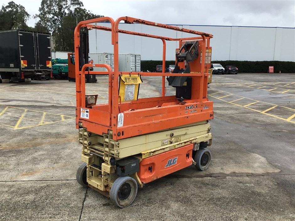 <p>2015 JLG 1930ES Scissor Lift</p>