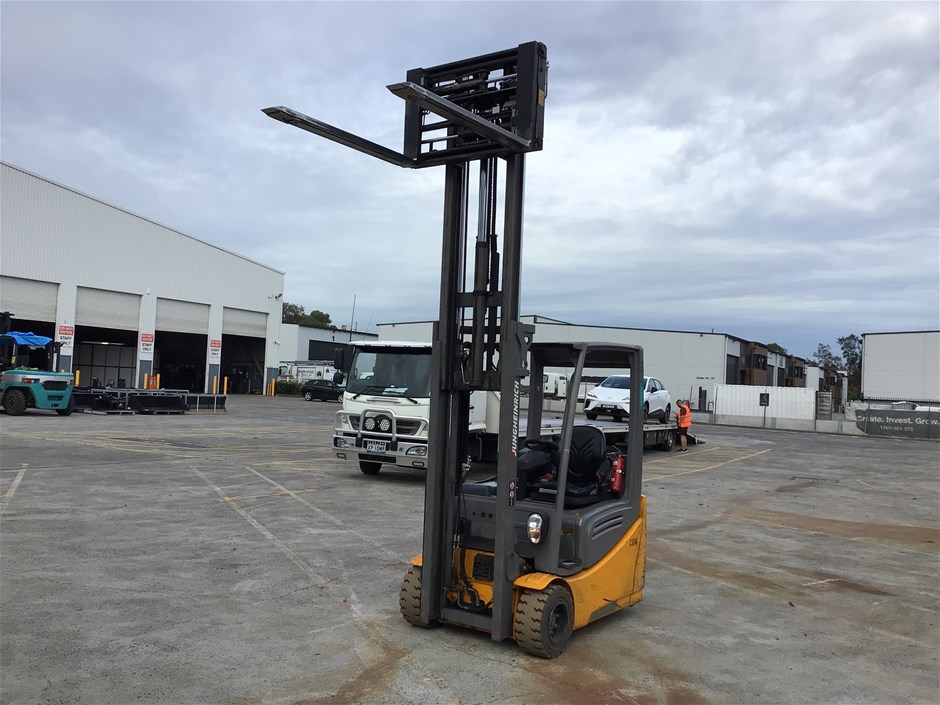 Jungheinrich EF0218K 3 Wheel Counterbalance Forklift