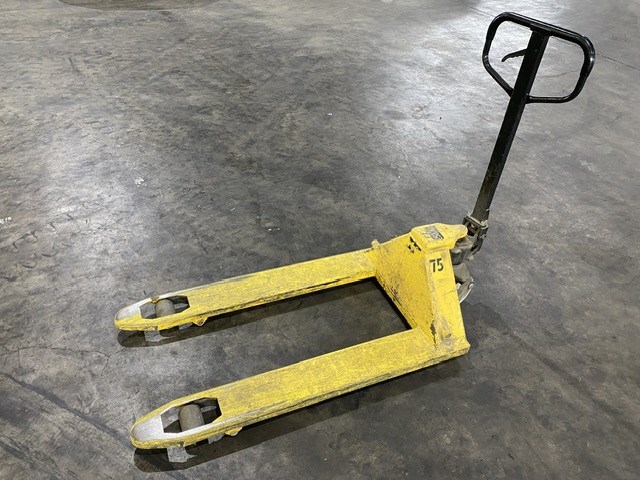 Yellow 2500kg Pallet Jack