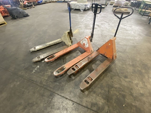 <p>Assorted Pallet Jacks x3</p>
