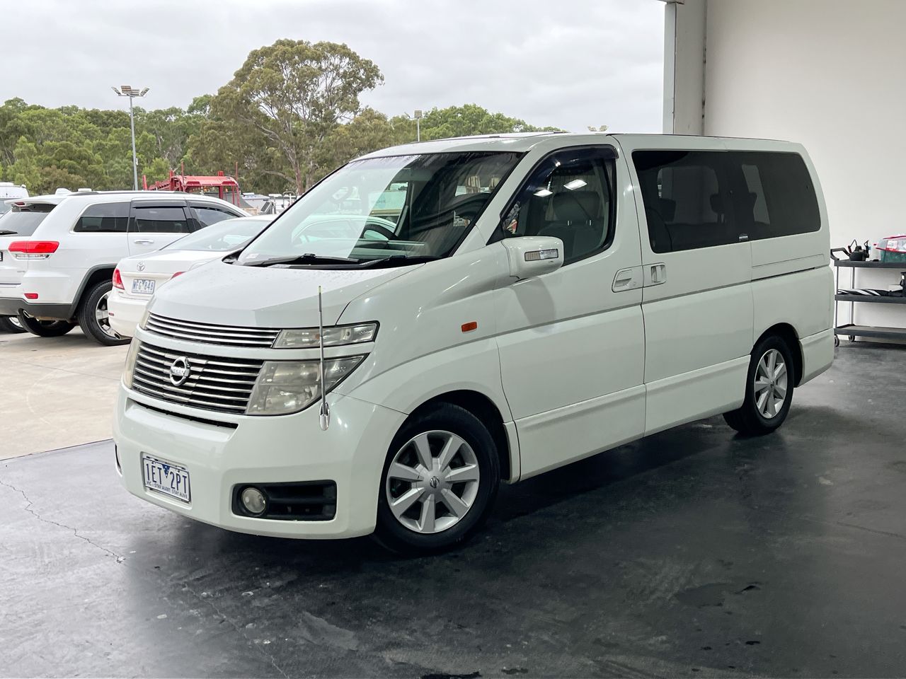 2015 Nissan Elgrand E51 Automatic 8 Seats Wagon