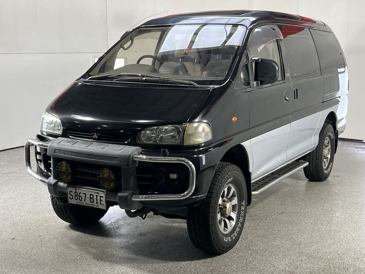 Mitsubishi Delica Automatic High Roof LWB 7 Seats People Mover