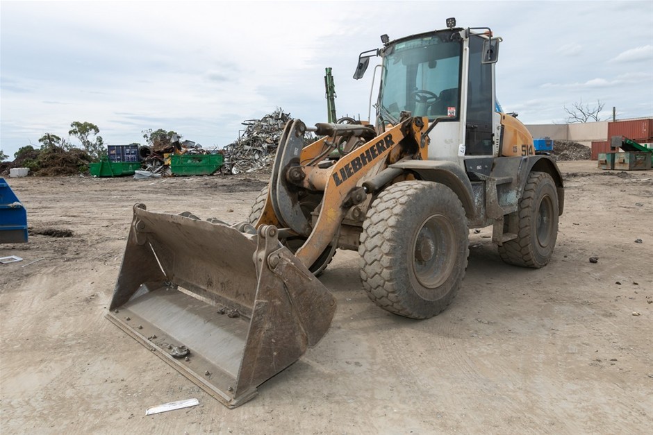 2017 LIEBHERR 514 Wheel Loader