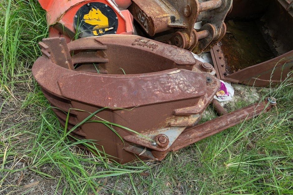 Excavator Grab Attachment