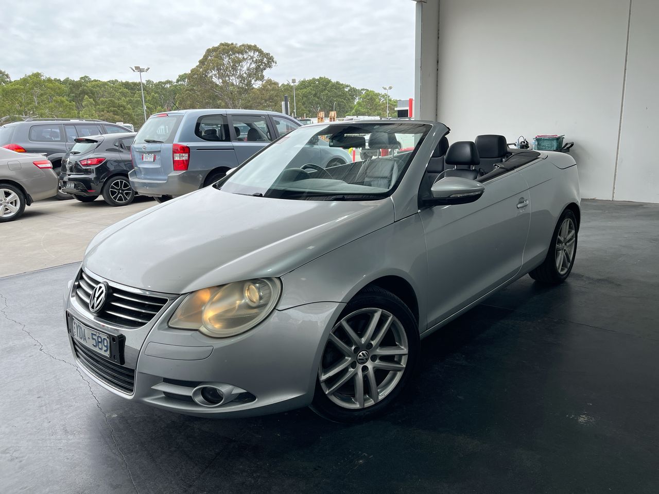 2010 Volkswagen Eos 103 TDI 1F TD AT Convertible
