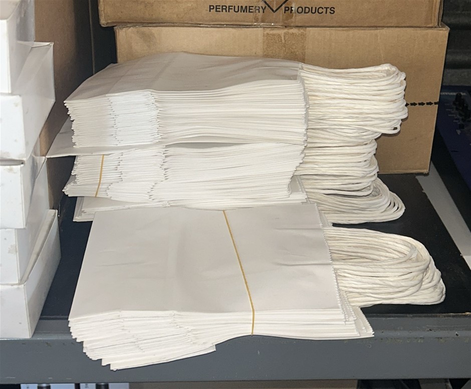50x White Paper Bags (15x8x21cm)