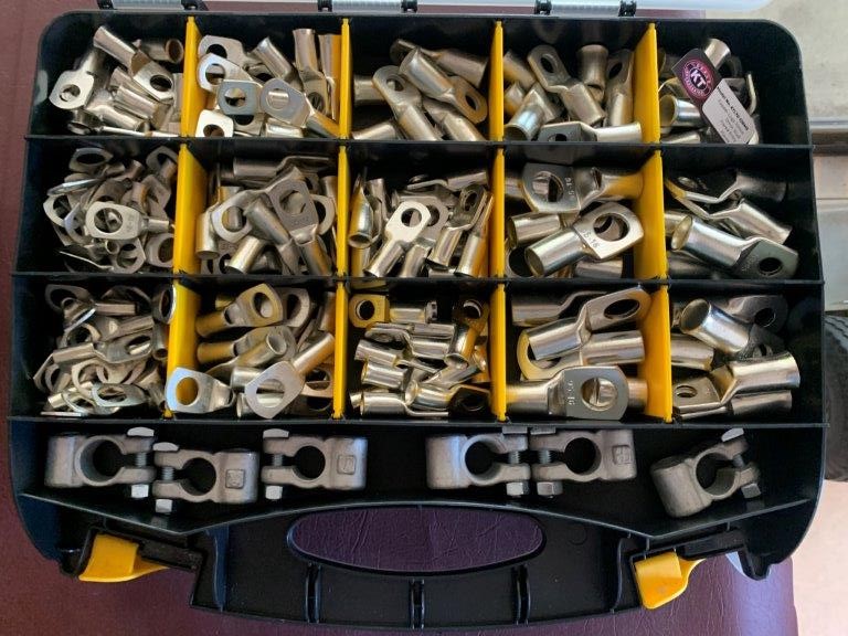 New Medium Double Sided Carry Case