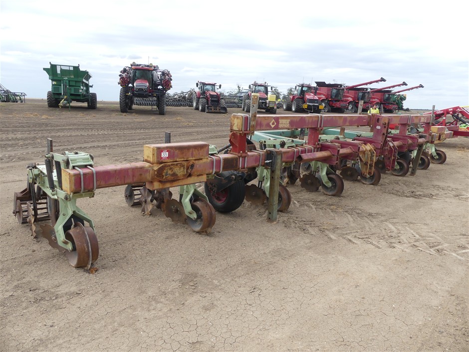 <B>Milne Industries Speed Tiller</B>