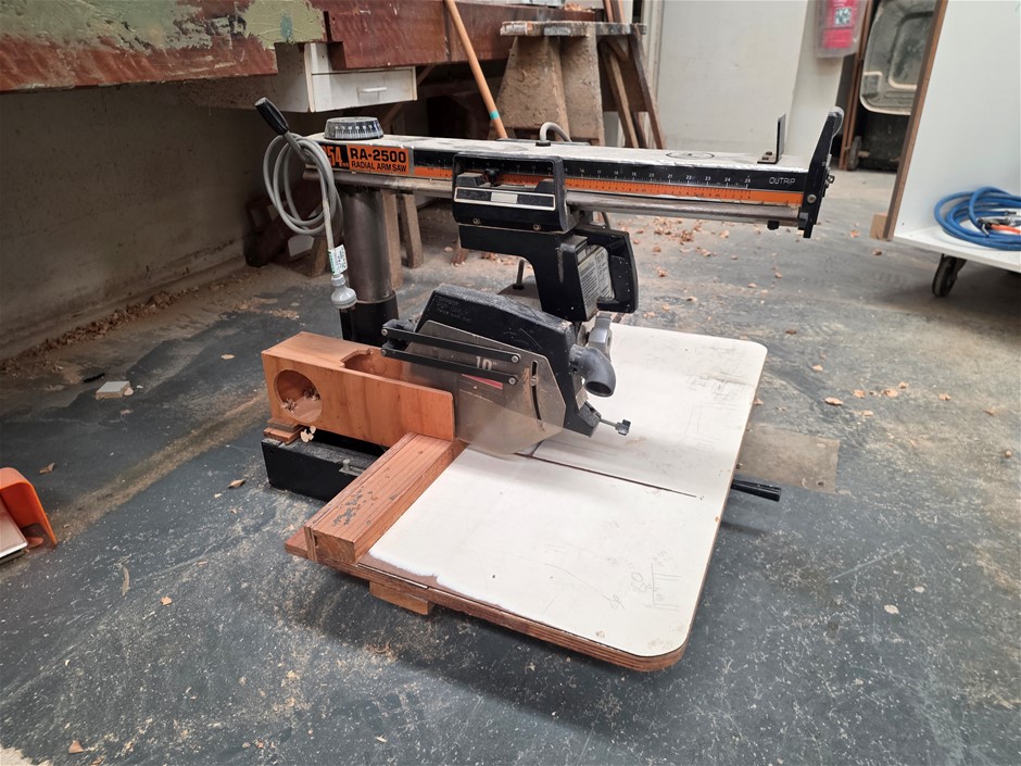 Ryobi RA-2500 Radial Arm Saw
