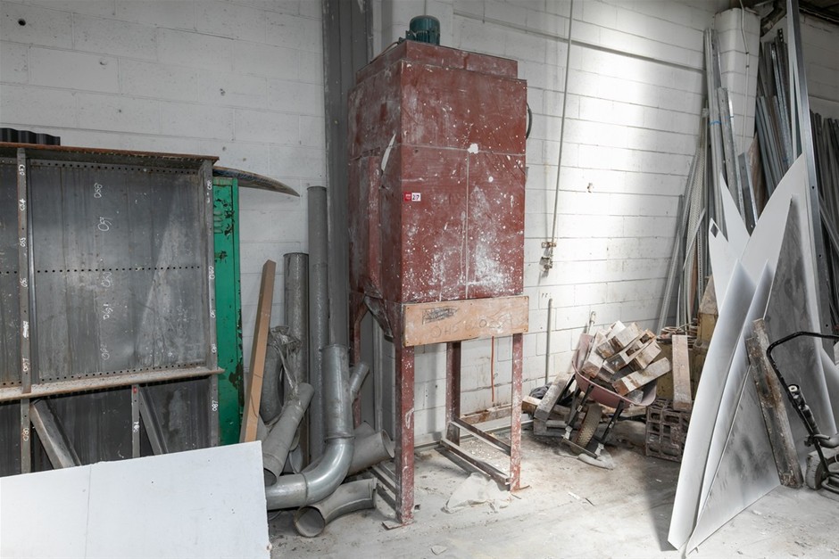 Dust Collector with Ducting