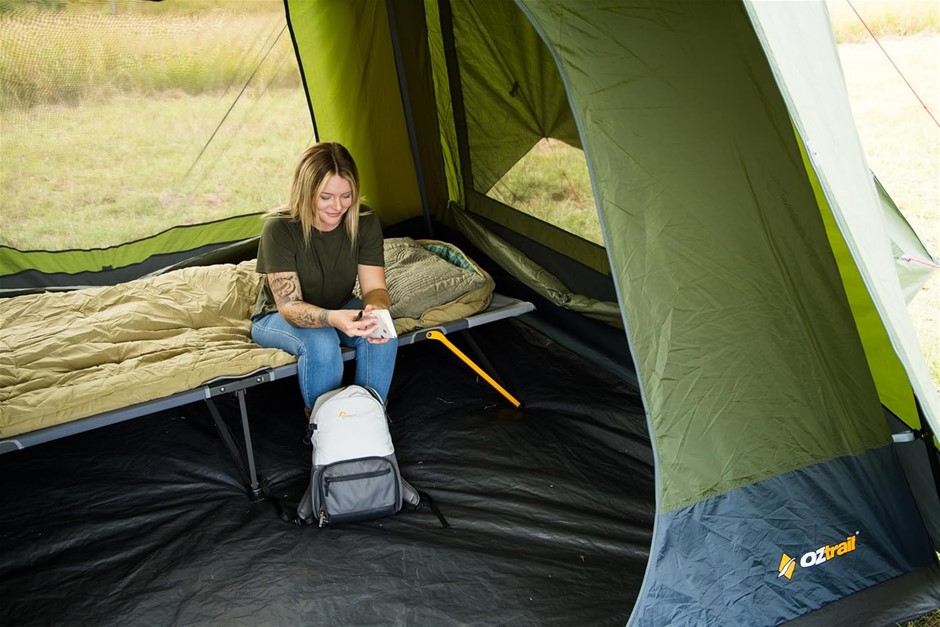 OZTRAIL Fast Frame 6 Person Tent - Fast Setup and Take Down, 1,500mm Waterh