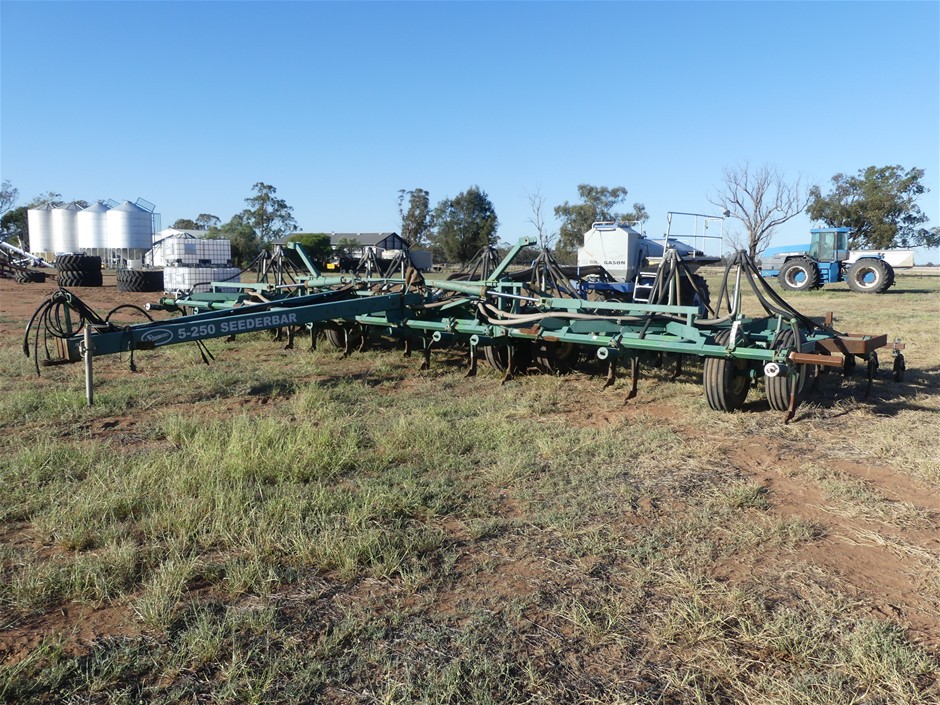 John Shearer Seedbar 5-250 / 43T5/250 Cult Planter & Air Seeder Combination