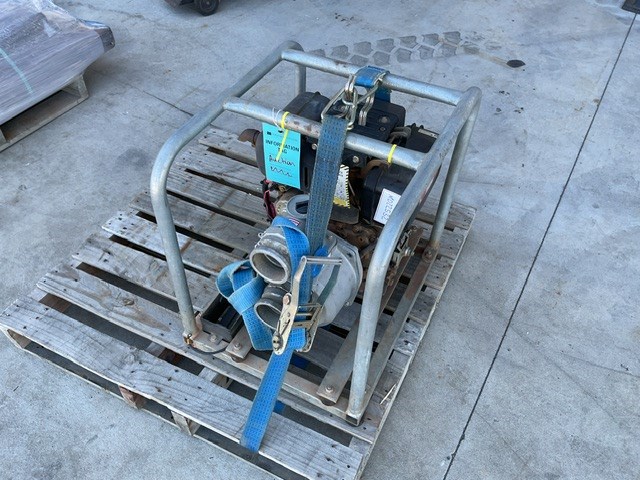 <p>Yanmar Water Pump</p>