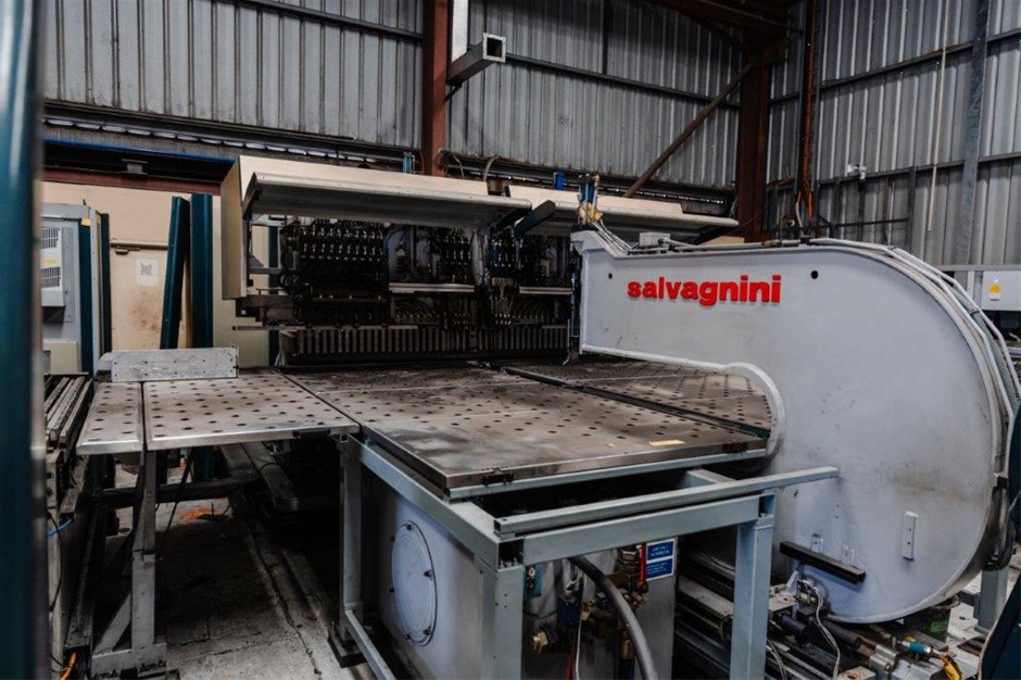 Salvagnini P4-2516 Panel Bender – 2003 Model (Refurbished, Operational)
