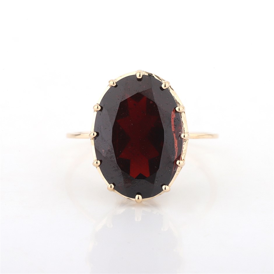 Yellow Gold Natural Garnet Ring with Valuation