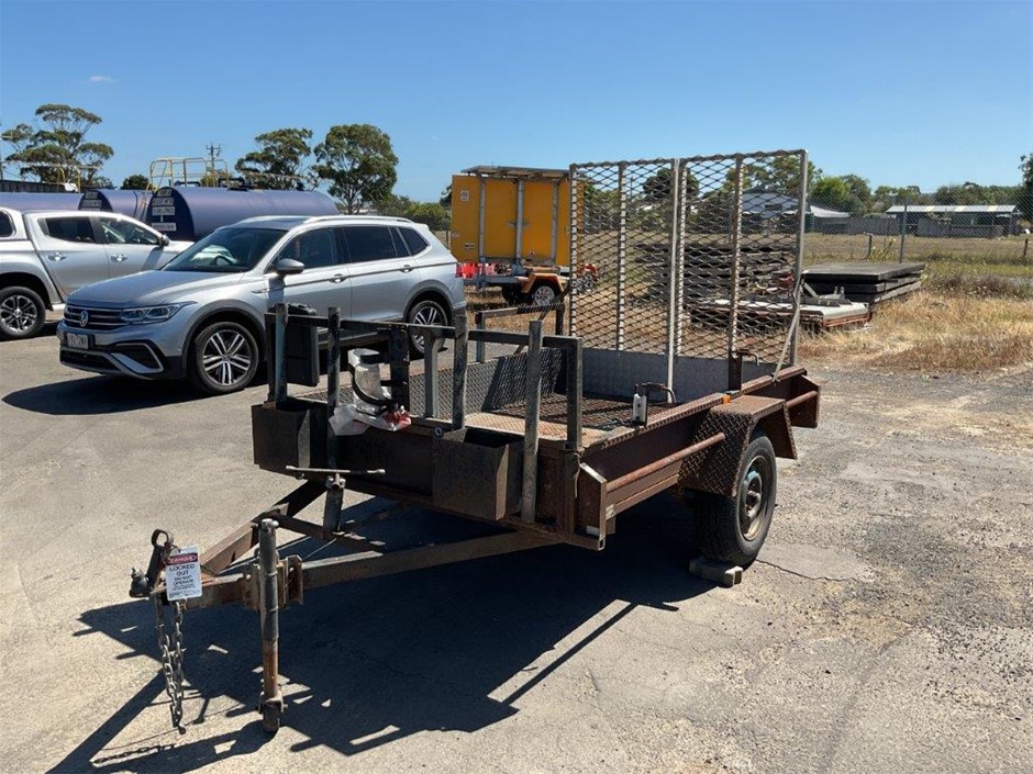 2007 Towpak Box Single Box Trailer