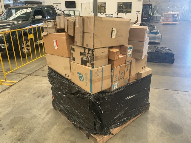 <p>Assorted Maintenance Kits Pallet Of </p>