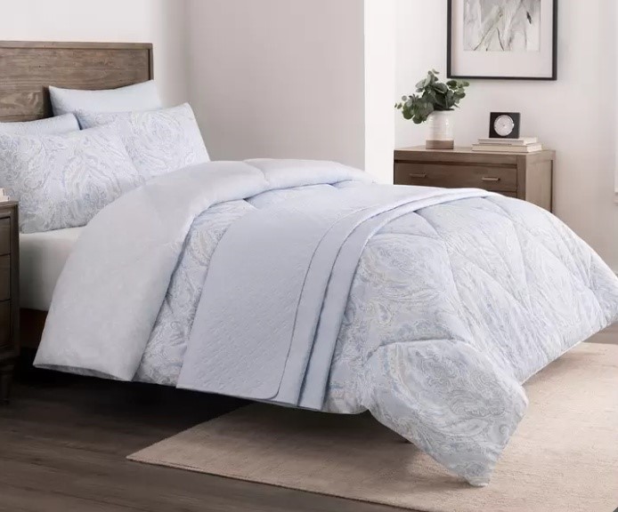 ADORN Home Comforter Queen 6 Piece Set, Brycen Blue. Brand New