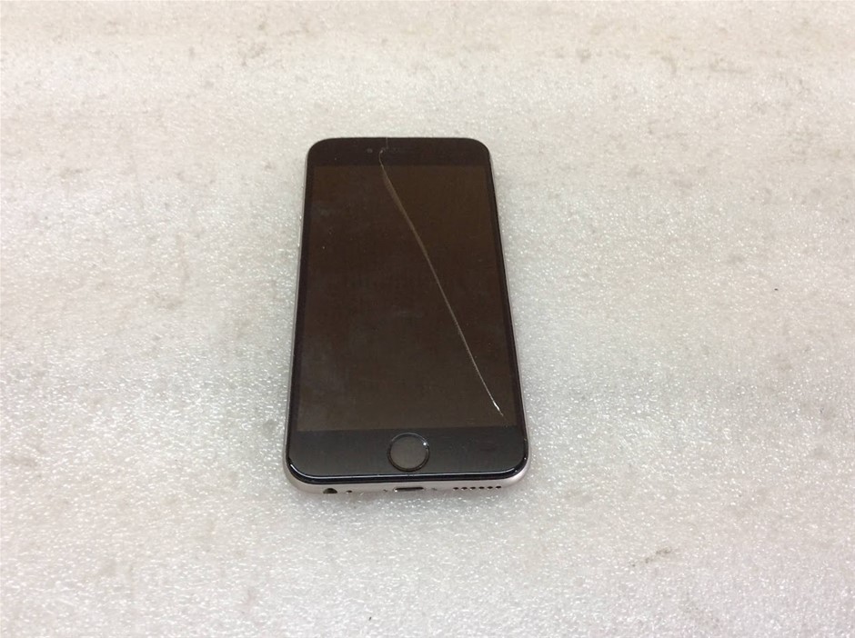 Apple iPhone 6 (A1586) 16GB Smart Phone