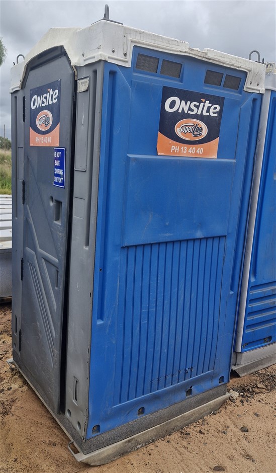 Portable Toilet - Fresh Water Flush - Moranbah
